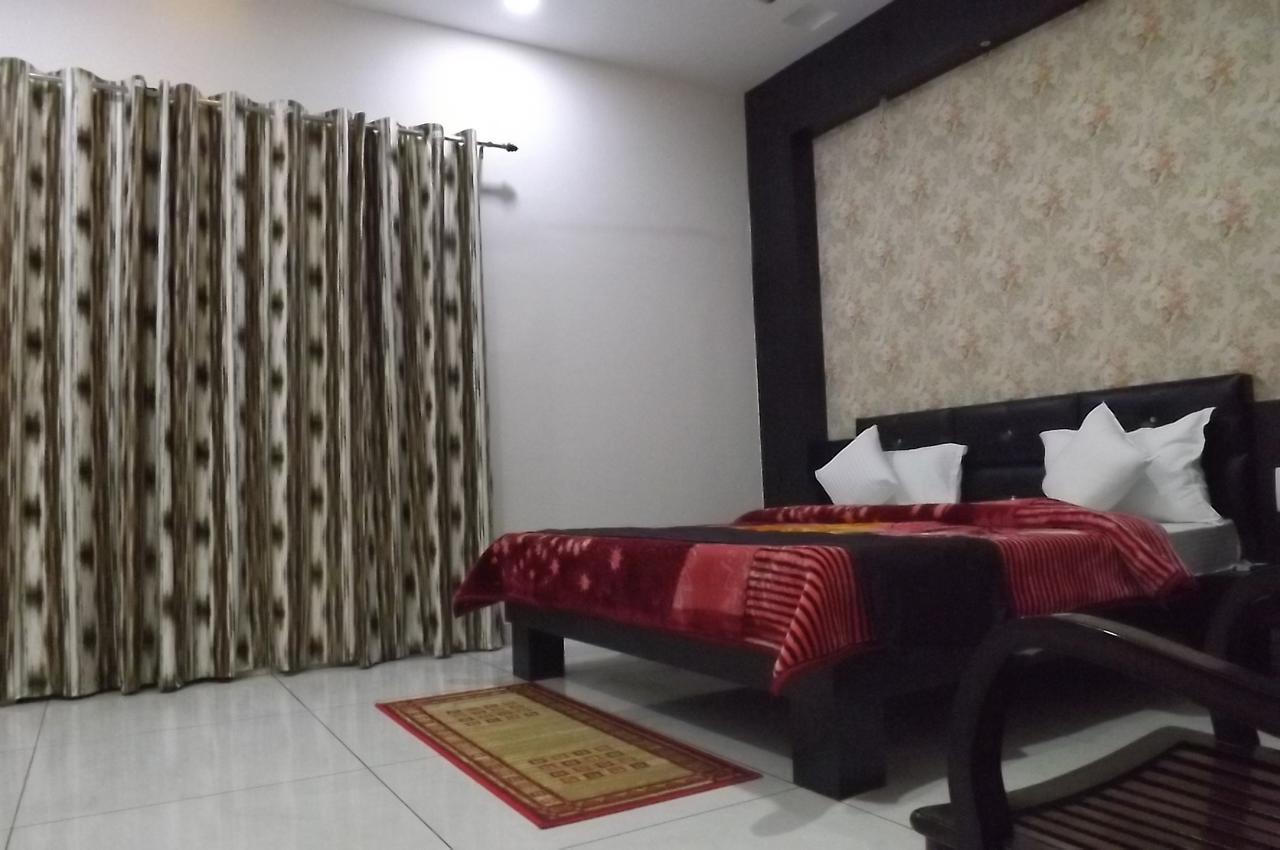 Oyo 30415 Hotel White City Anandpur  Exterior foto